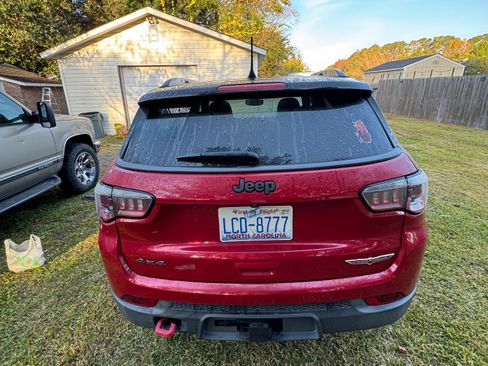 Used 2018 Jeep Compass Trailhawk w/ Popular Equipment Group AWD/4WD image 6