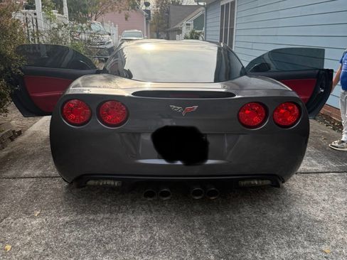 Used 2011 Chevrolet Corvette Grand Sport w/ Preferred Equipment Group image 8