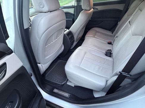 Used 2014 Cadillac SRX Performance w/ Driver Awareness Package AWD/4WD image 8