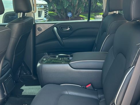 Used 2023 INFINITI QX80 Premium Select w/ Cargo Package AWD/4WD image 6