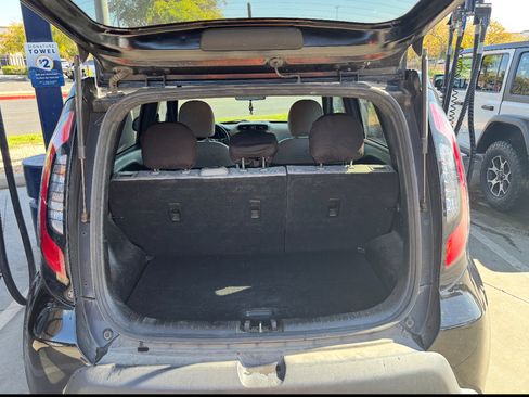 Used 2016 Kia Soul image 1