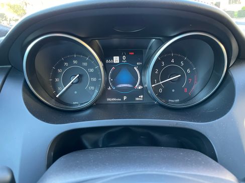 Used 2018 Jaguar E-PACE First Edition image 11