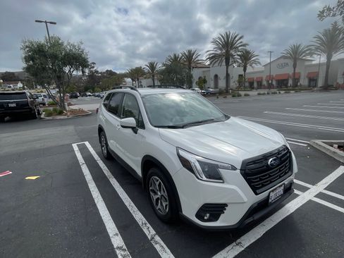 Used 2024 Subaru Forester Premium AWD/4WD image 5