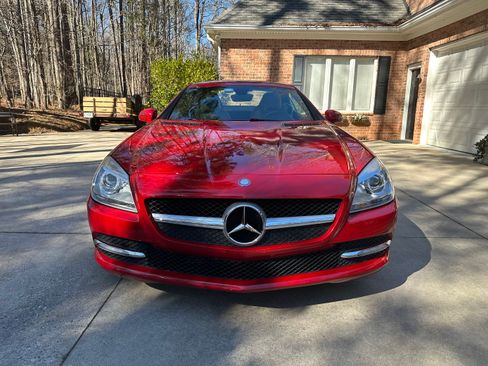 Used 2013 Mercedes-Benz SLK 250 image 6