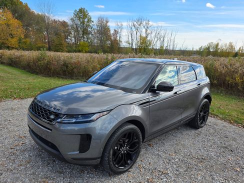 Used 2020 Land Rover Range Rover Evoque SE image 8