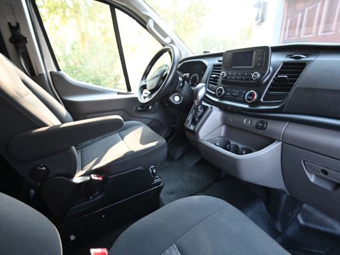 Used 2023 Ford Transit 250 Low Roof w/ Exterior Upgrade Package RWD image 9