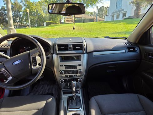 Used 2011 Ford Fusion SE w/ 202A Rapid Spec Order Code image 12