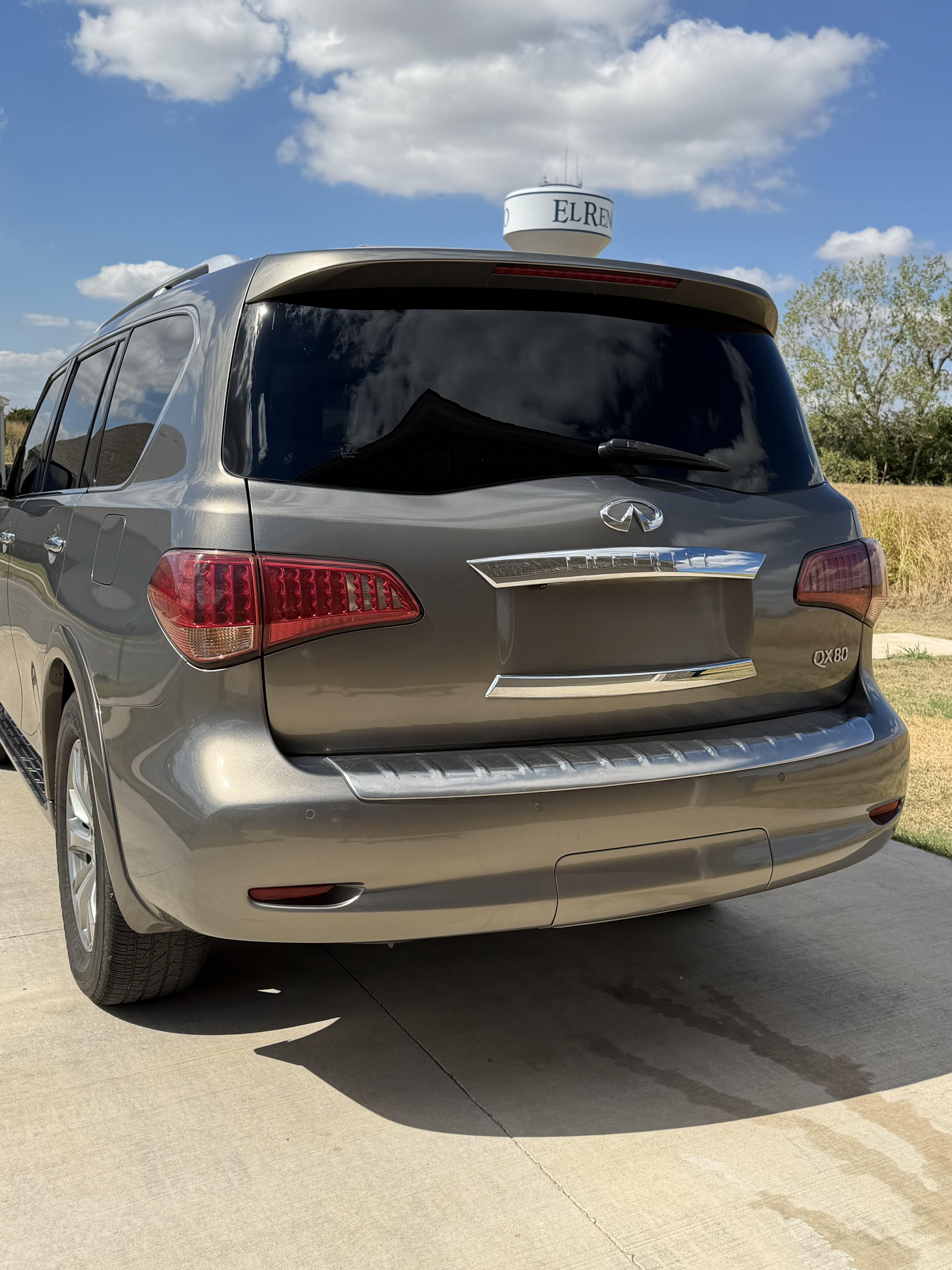 Used 2015 INFINITI QX80 4WD w/ Theater Package image 5