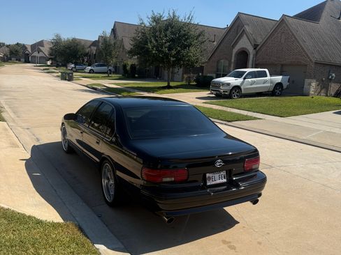 Used 1995 Chevrolet Impala SS image 19