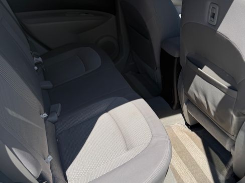 Used 2010 Nissan Rogue SL FWD image 14