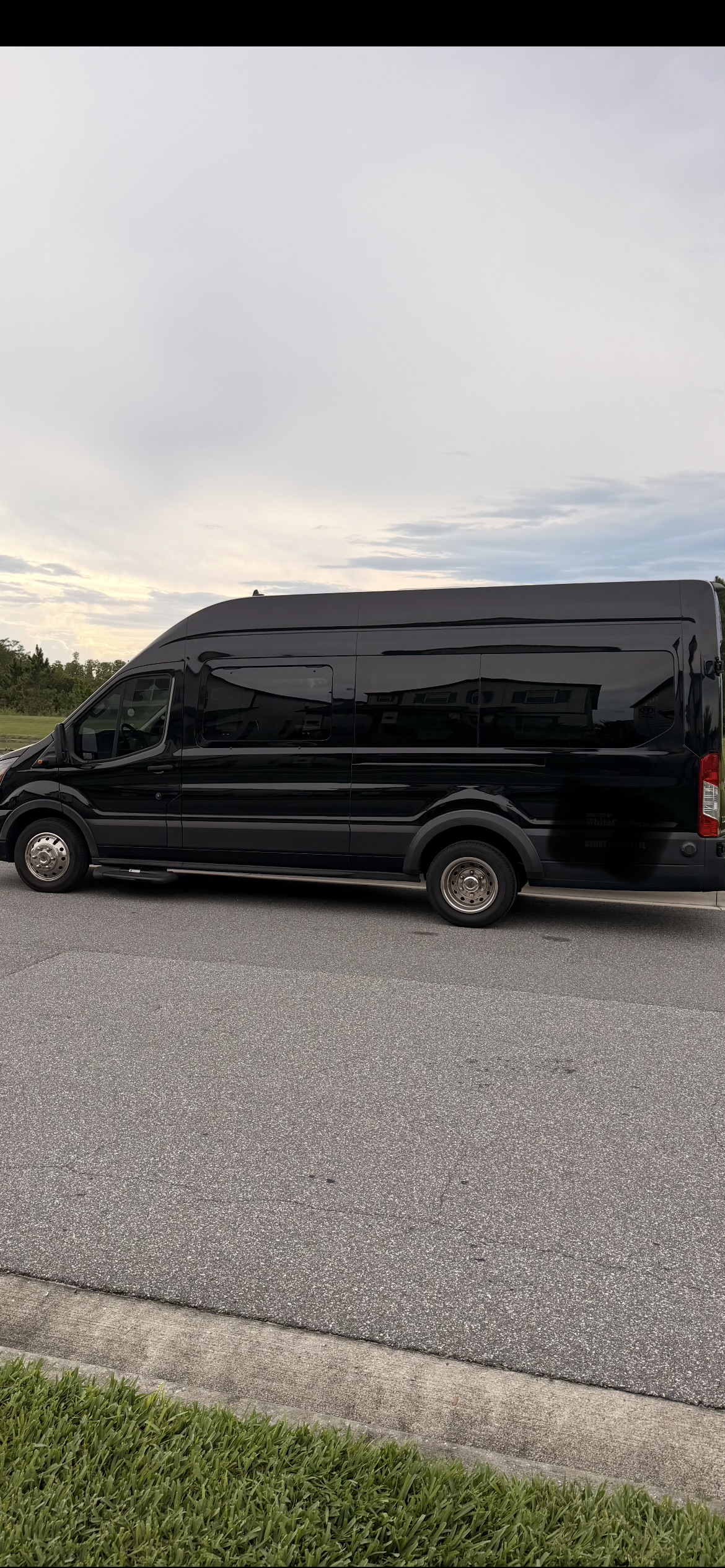 Used 2023 Ford Transit 350 XL RWD image 2