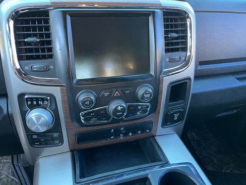 Used 2014 RAM 1500 Laramie w/ Convenience Group image 11