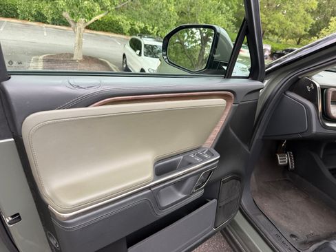 Used 2022 Rivian R1T Launch Edition AWD/4WD image 15