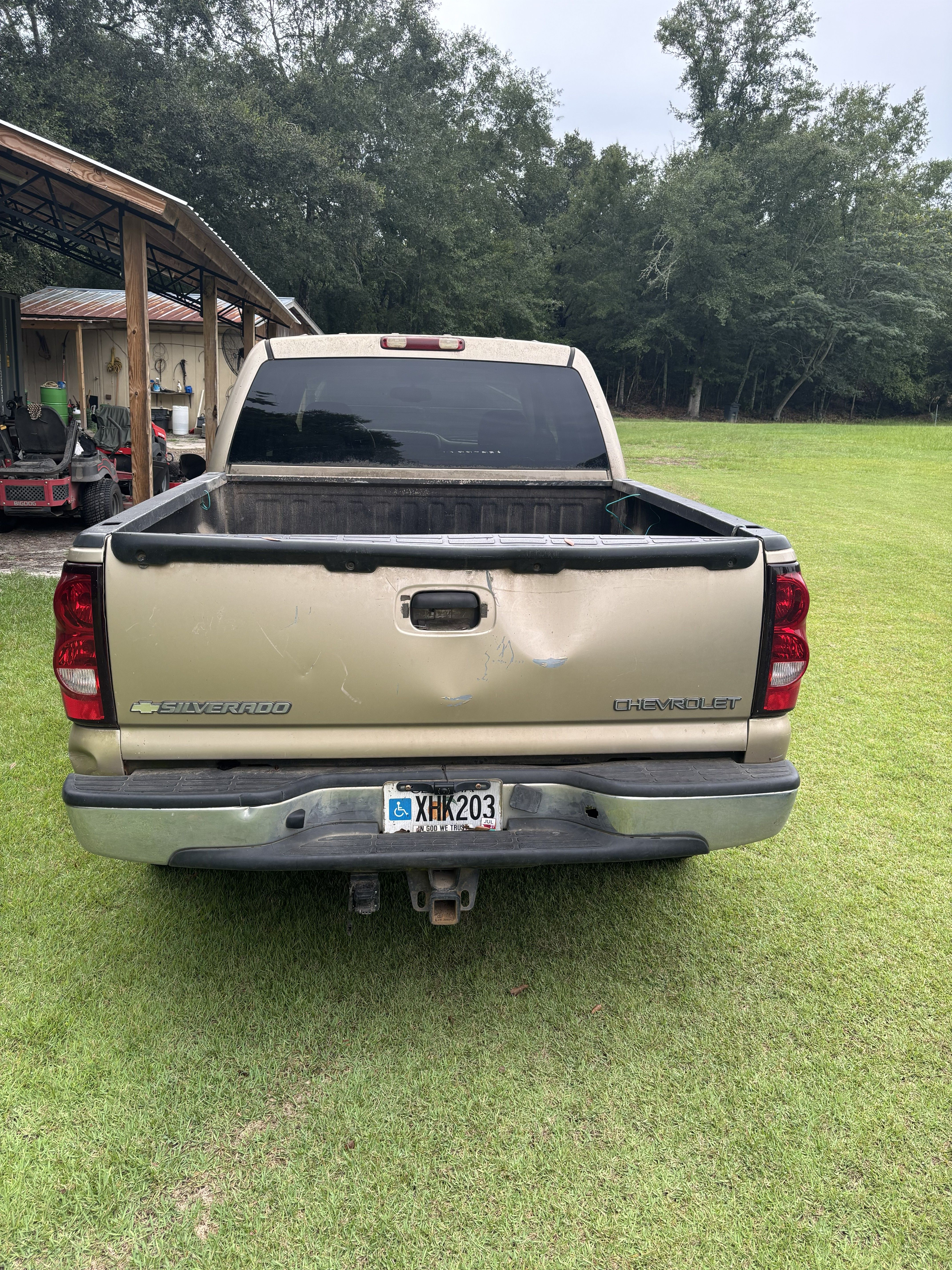 Used 2005 Chevrolet Silverado 1500 4x4 Crew Cab w/ Light Duty Power Package image 5