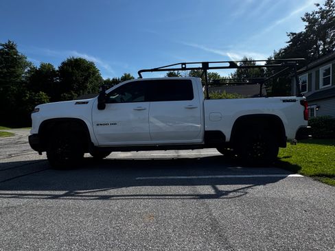Used 2025 Chevrolet Silverado 2500 LT w/ Trail Boss Package AWD/4WD image 4