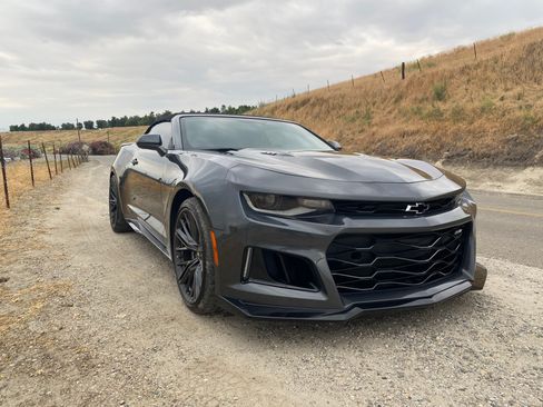 Used 2017 Chevrolet Camaro ZL1 image 13