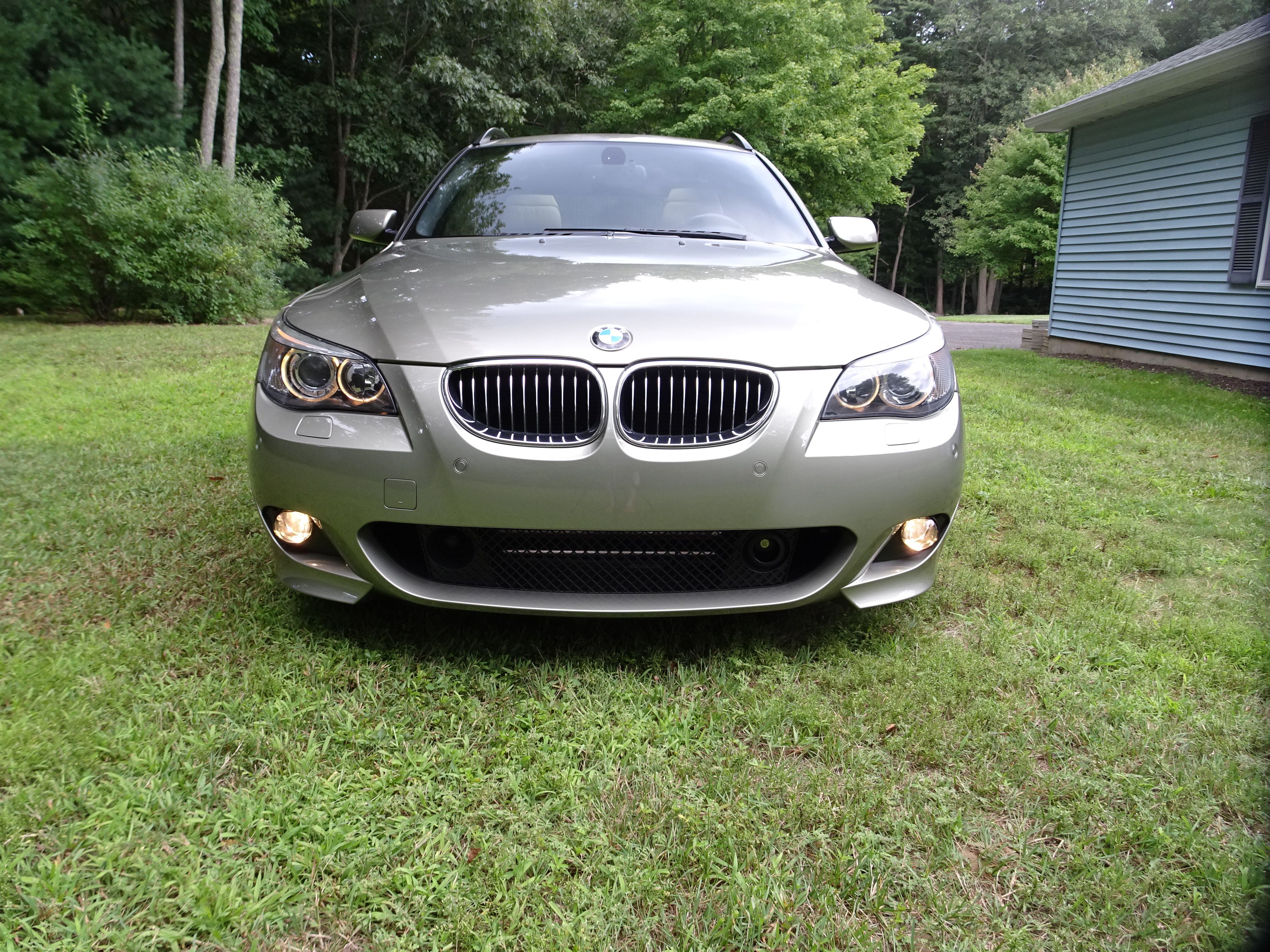 Used 2007 BMW 530xi Wagon AWD/4WD image 9