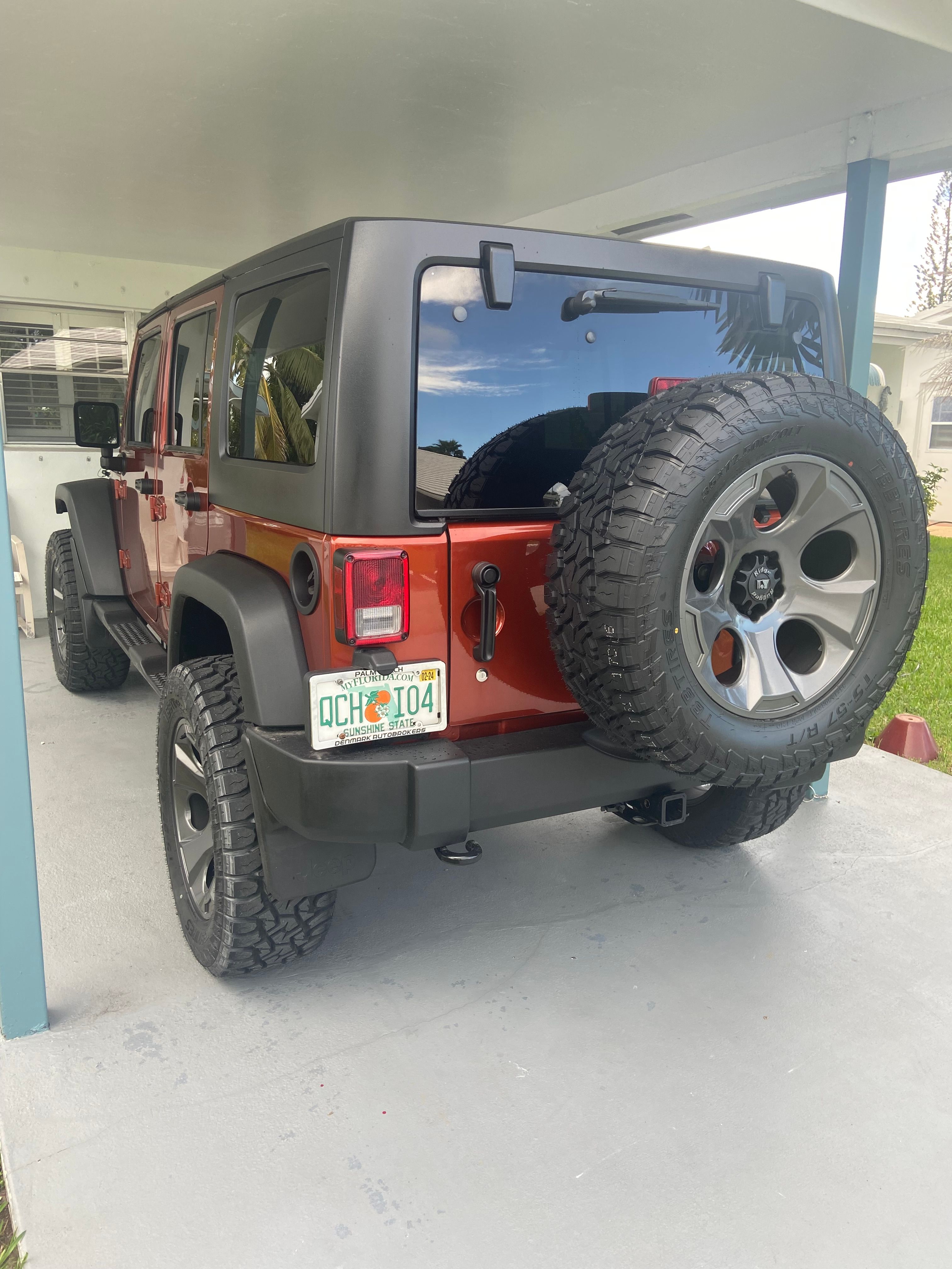 Used 2014 Jeep Wrangler Unlimited Sport w/ Quick Order Package 24S AWD/4WD image 5