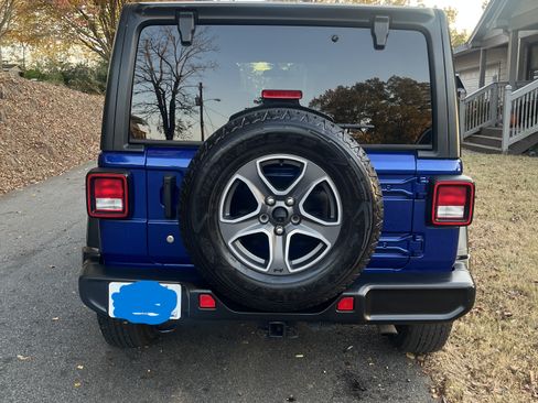 Used 2019 Jeep Wrangler Unlimited Sport S image 5