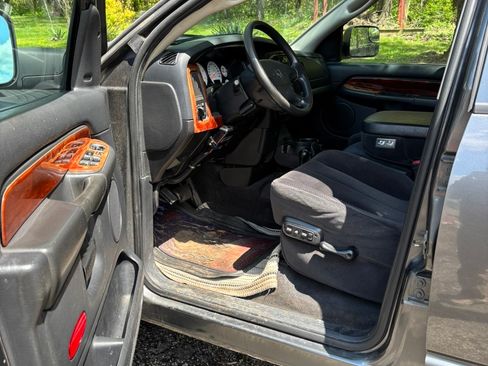 Used 2003 Dodge Ram 2500 Truck SLT AWD/4WD image 5