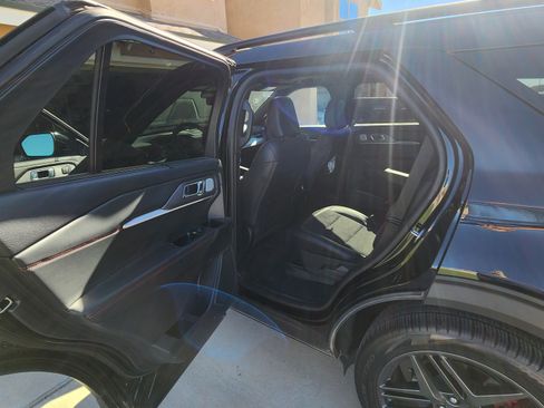 Used 2025 Ford Explorer ST image 15