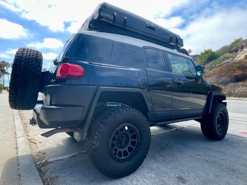 Used 2010 Toyota FJ Cruiser 4WD image 13