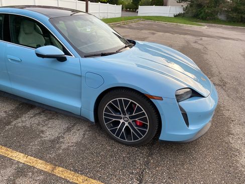 Used 2020 Porsche Taycan 4S AWD/4WD image 4