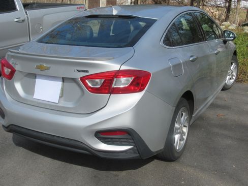 Used 2017 Chevrolet Cruze Premier w/ RS Package image 5