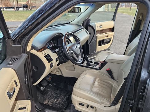 Used 2018 Ford Flex Limited w/ Equipment Group 303A image 6