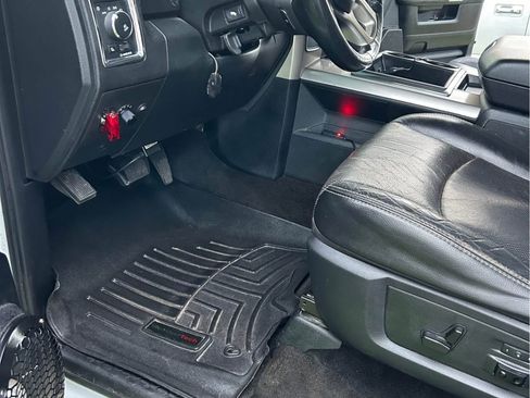 Used 2015 RAM 2500 Laramie image 12