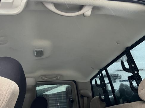 Used 2005 Chevrolet Silverado 3500 LS w/ Skid Plate Package image 11