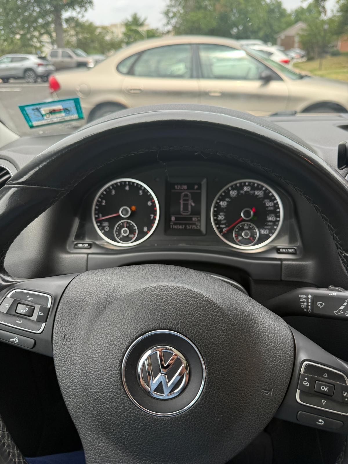 Used 2015 Volkswagen Tiguan SEL AWD/4WD image 13