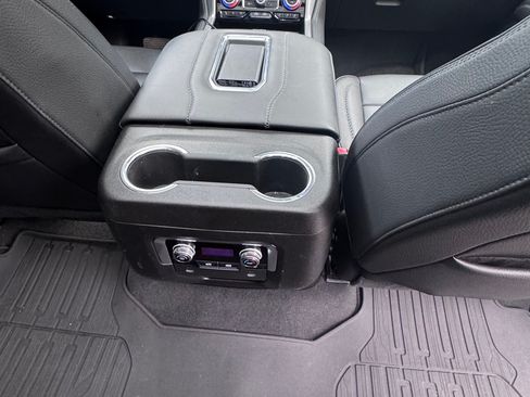 Used 2023 GMC Yukon Denali Ultimate image 8