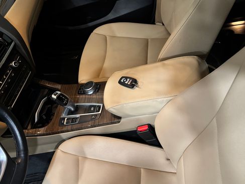 Used 2017 BMW X3 sDrive28i image 11