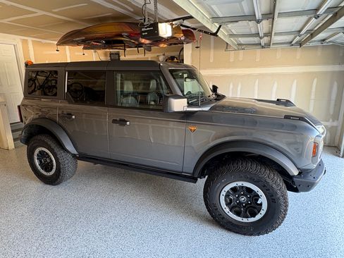 Used 2023 Ford Bronco Badlands w/ Sasquatch Package AWD/4WD image 5