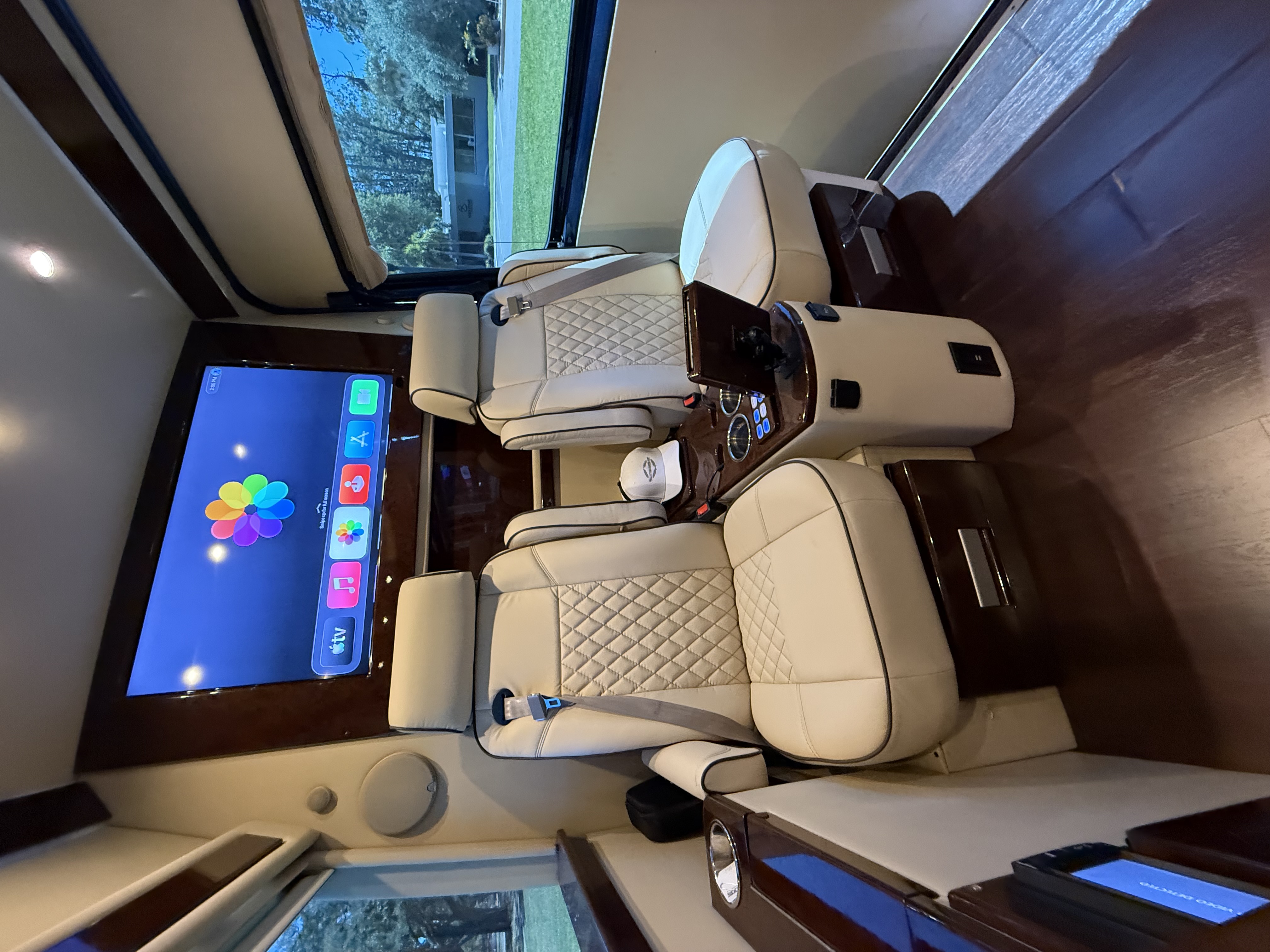 Used 2014 Mercedes-Benz Sprinter 2500 image 22
