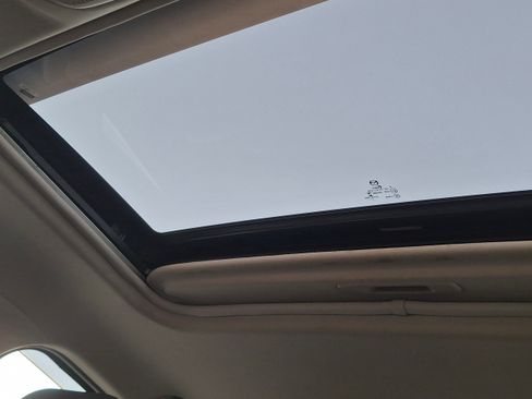 Used 2018 MAZDA MAZDA3 Touring image 9