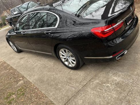Used 2018 BMW 740i xDrive w/ Executive Package image 14