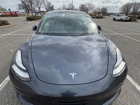 Used 2020 Tesla Model 3 Long Range image 2