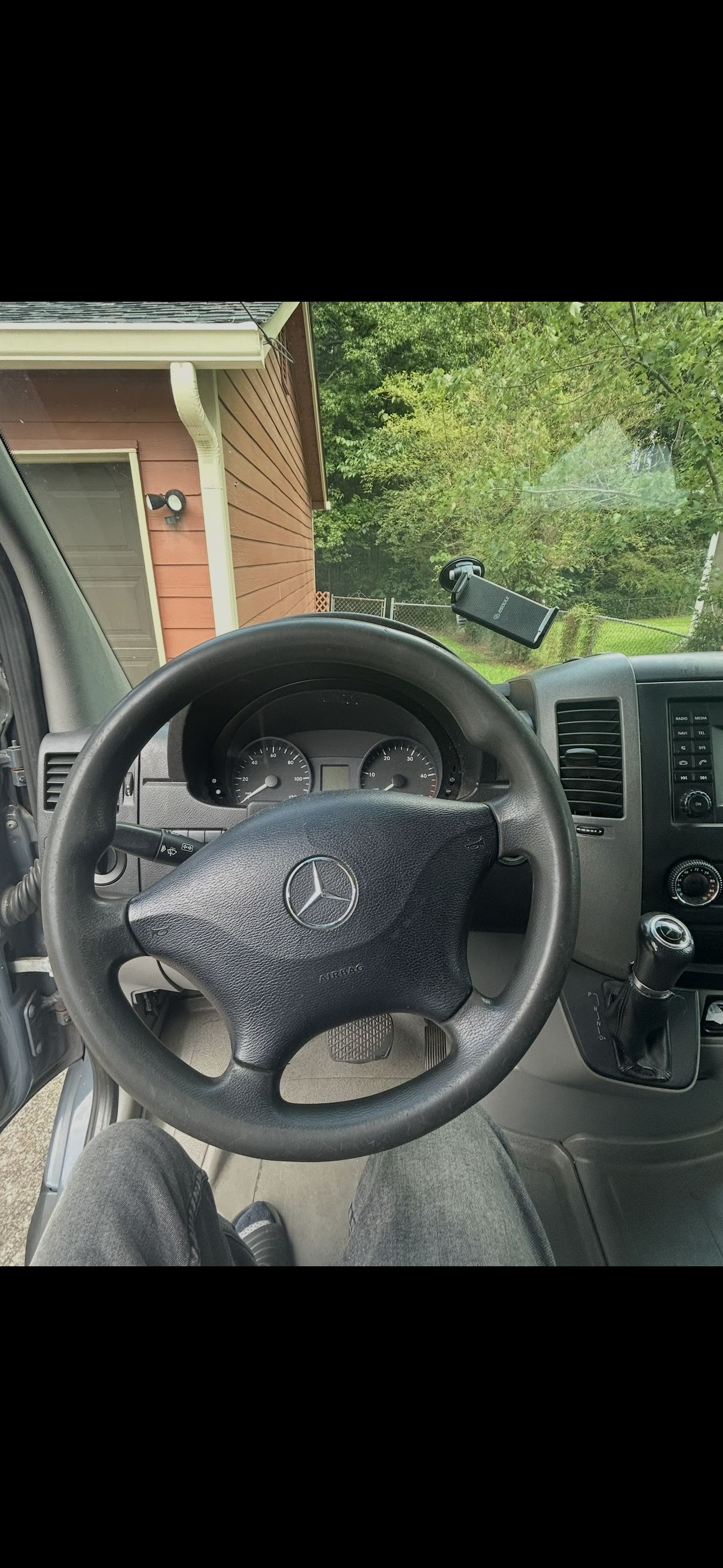 Used 2018 Mercedes-Benz Sprinter 2500 image 12
