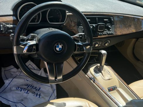Used 2007 BMW Z4 3.0i RWD image 8