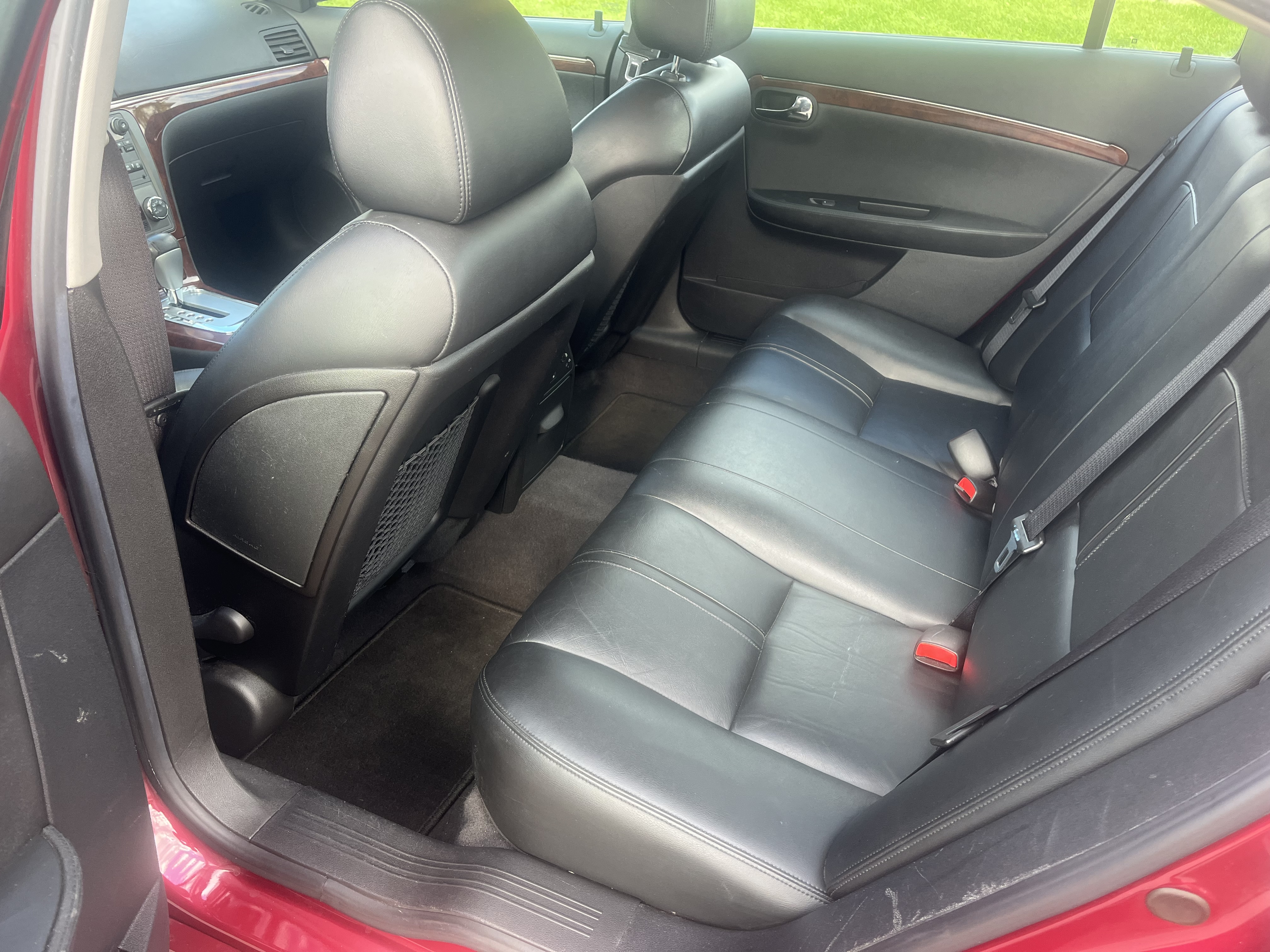 Used 2007 Saturn Aura XR w/ Premium Trim Pkg FWD image 9