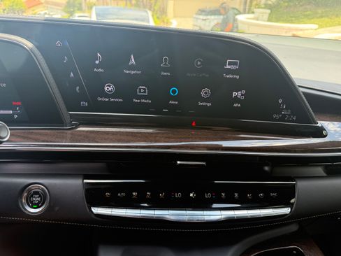 Used 2023 Cadillac Escalade Sport Platinum w/ LPO, ONYX Package AWD/4WD image 14