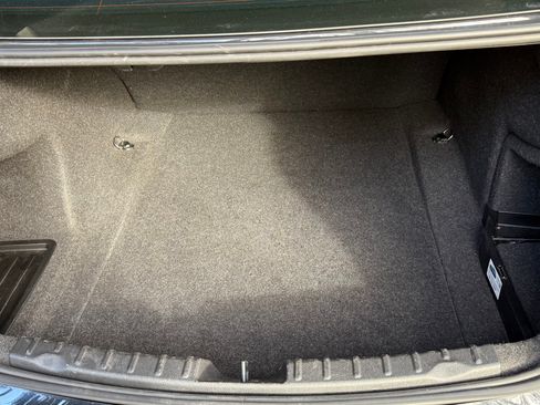 Used 2017 BMW 320i Sedan image 16