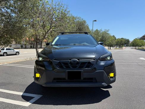 Used 2023 Subaru Crosstrek 2.5i Limited AWD/4WD image 2