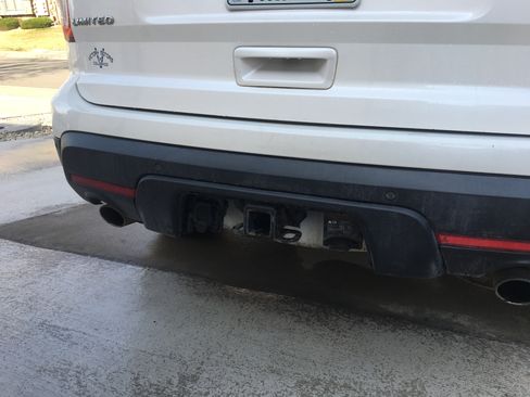 Used 2011 Ford Explorer Limited w/ Technology Pkg image 10