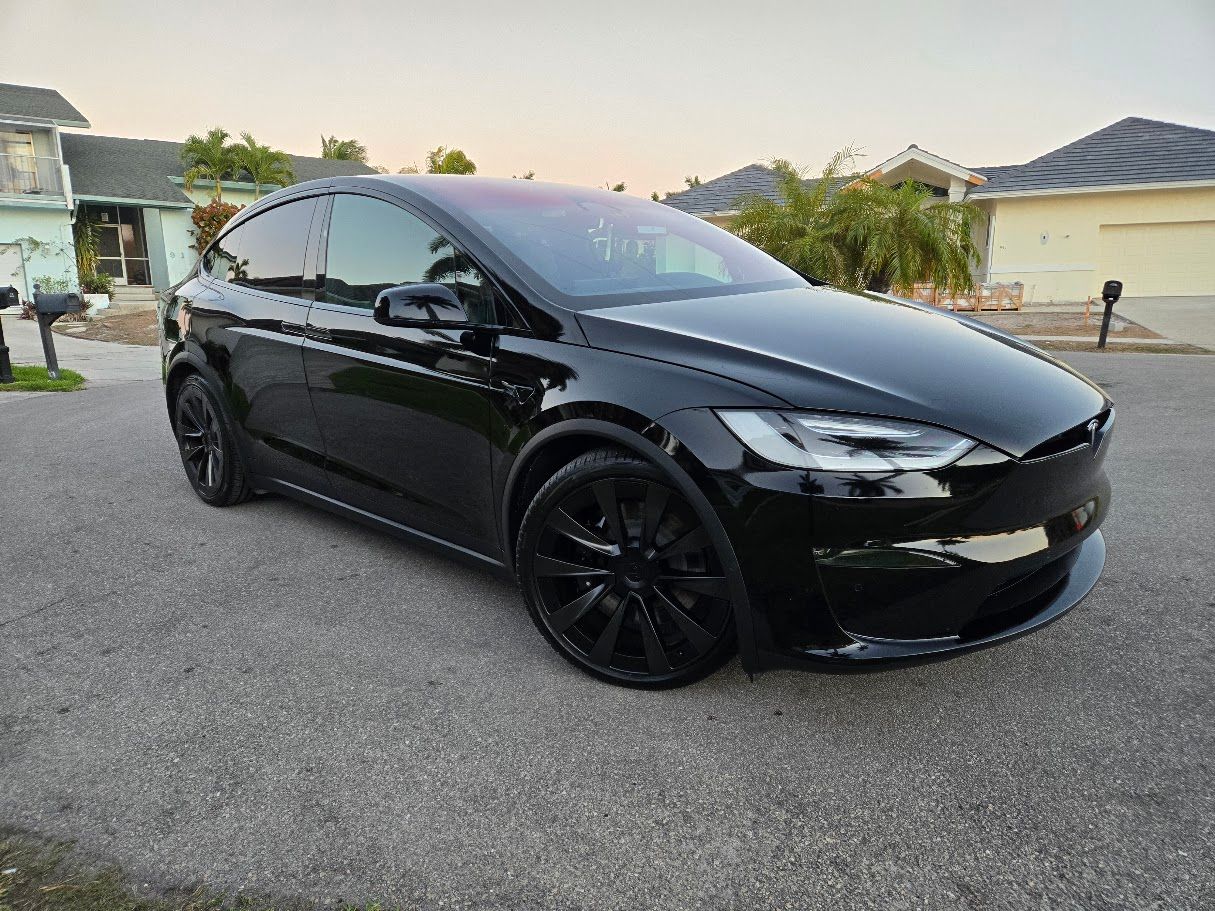 Used 2022 Tesla Model X AWD/4WD image 17
