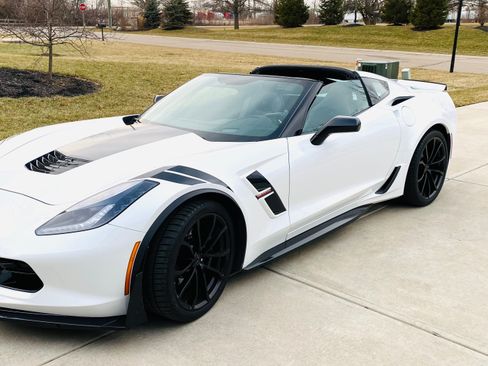 Used 2017 Chevrolet Corvette Grand Sport RWD image 4