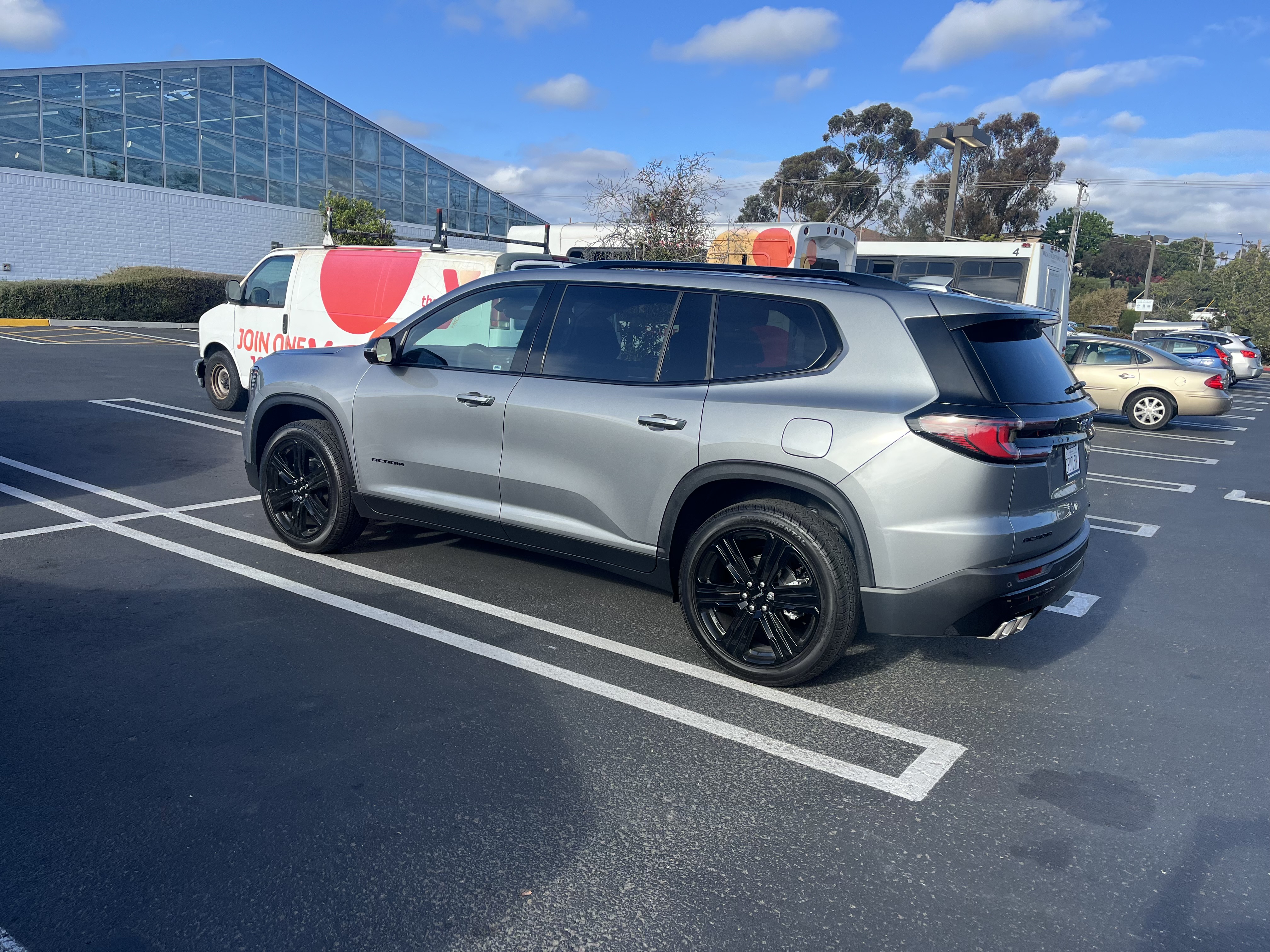 Used 2026 GMC Acadia Elevation w/ Black Edition FWD image 5
