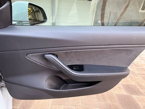 Used 2019 Tesla Model 3 Standard Range Plus image 10